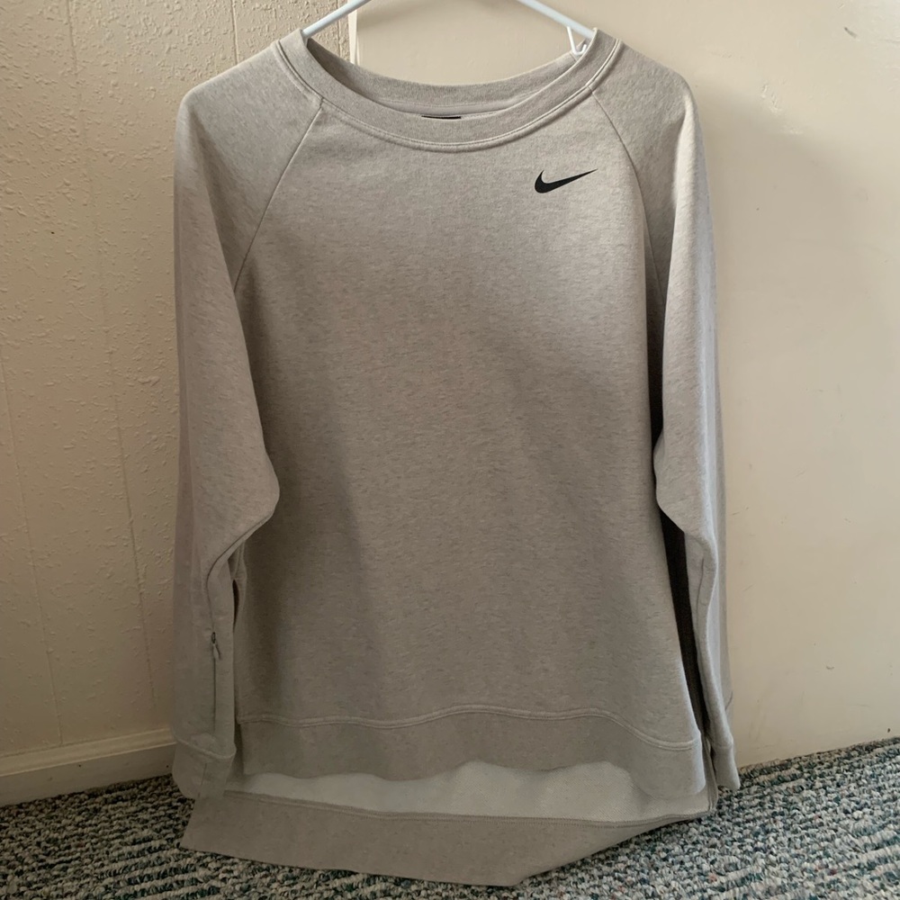 Grey Nike crew neck